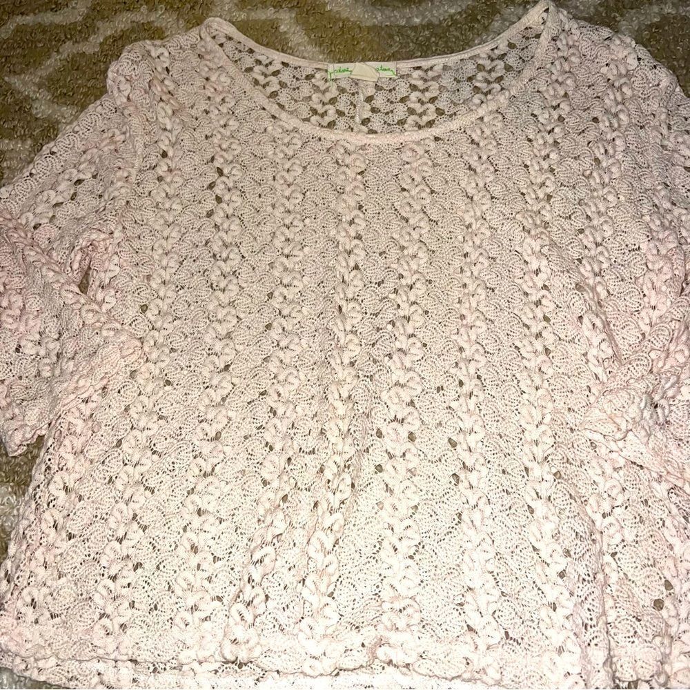 Urban Outfitters shirt size M